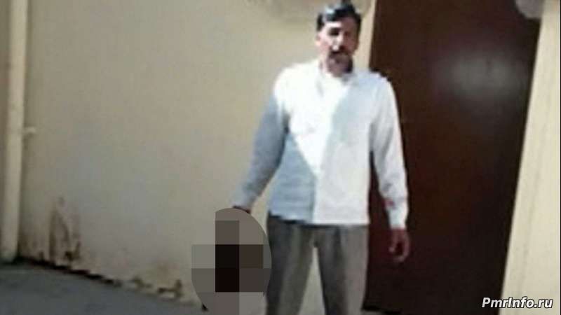 Мужчина ходил по улице с отрубленной головой своей жены